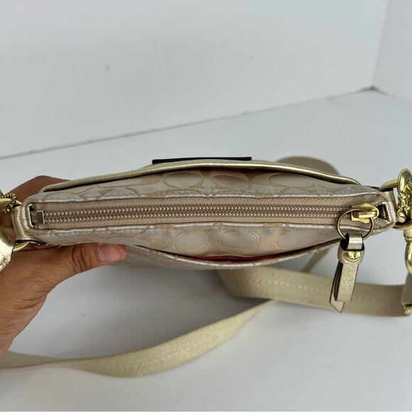 Coach Poppy Graffiti Signature Logo Textile Tan/Gold Crossbody Small Bag - Picture 6 of 10